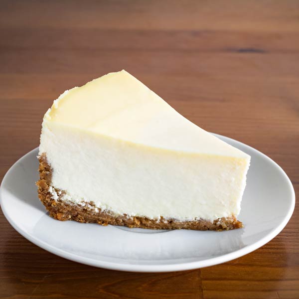 plain cheesecake on plate
